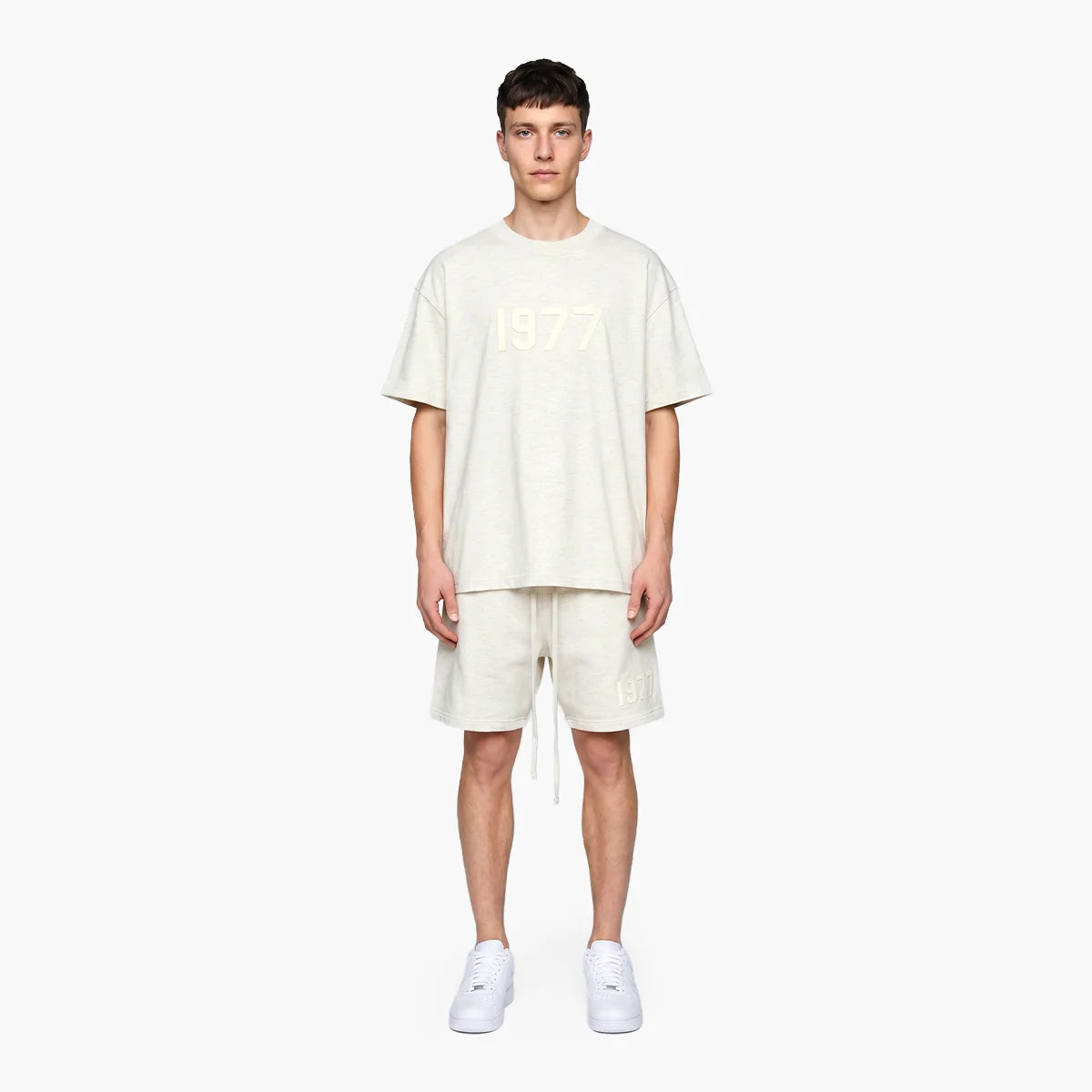 Fear Of God Essentials 1977 Polera Light Oatmeal